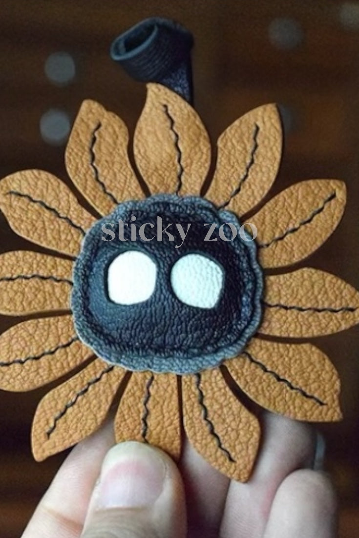 FLOWER CHARM