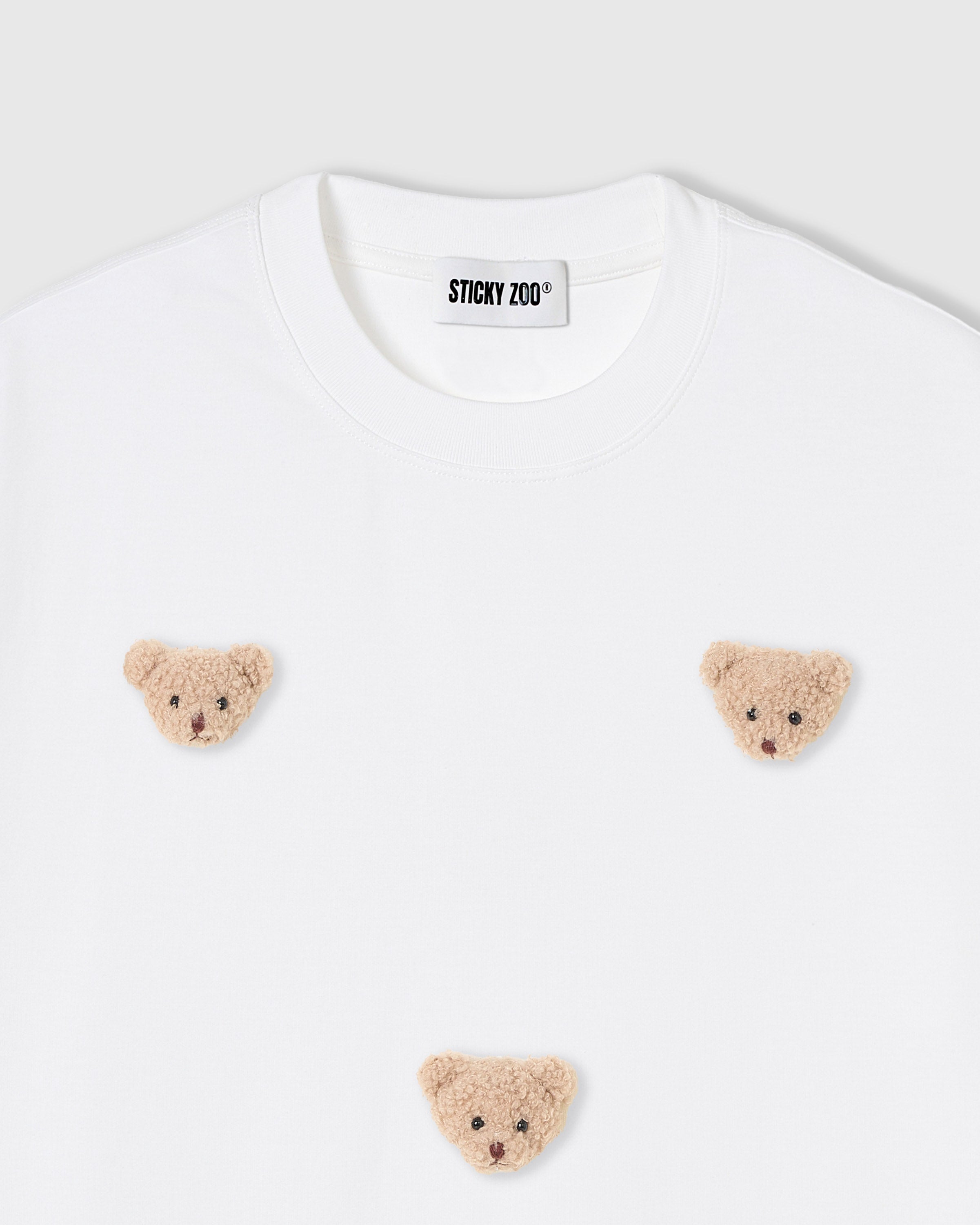 Plush Bear Oversized T-Shirt White · 230gsm Handmade – STICKYZOO®