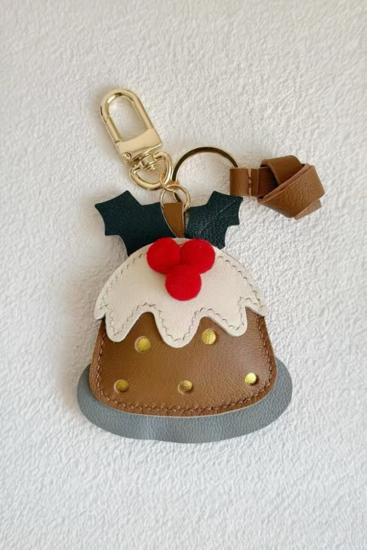 FELT PUDDING CHARM