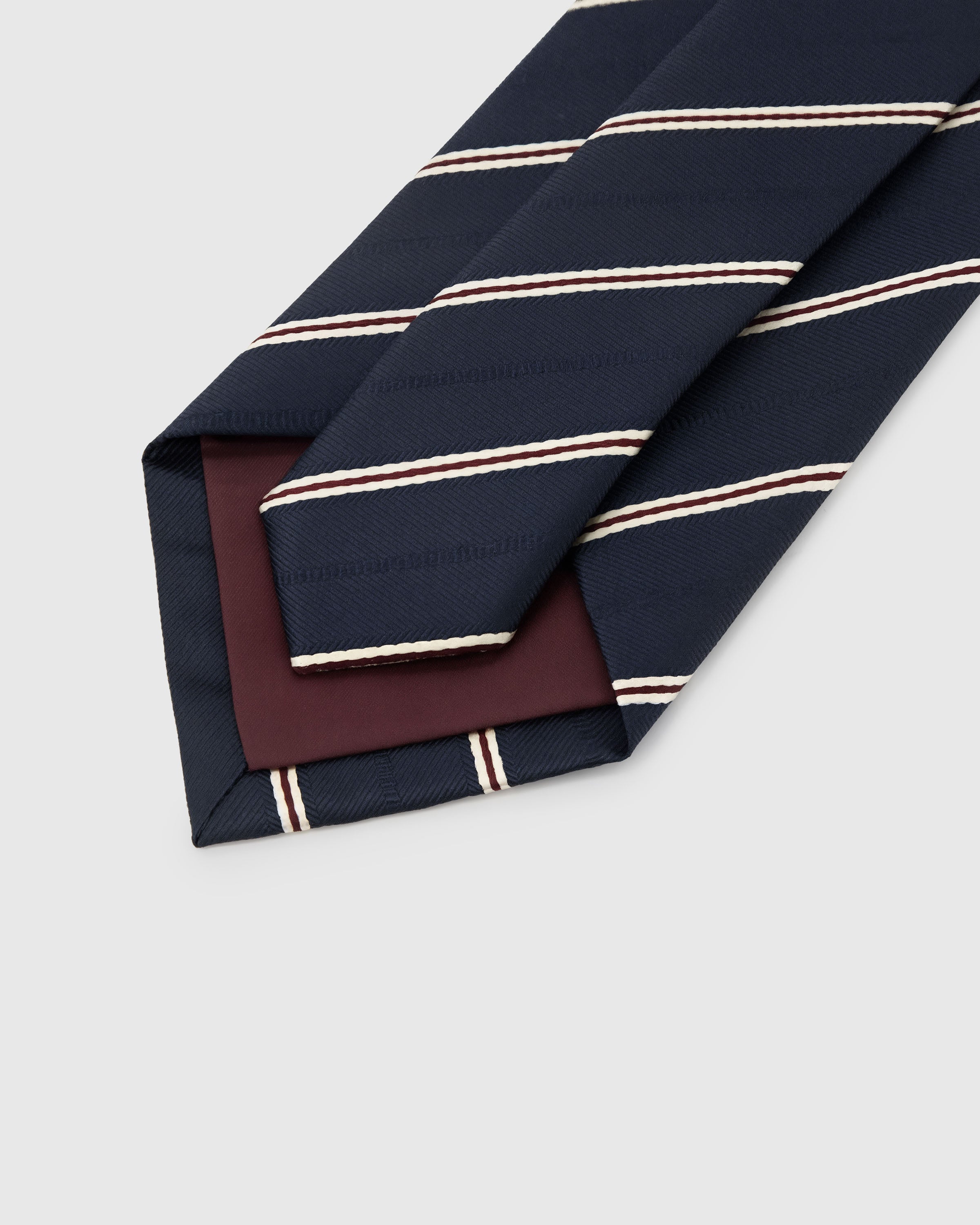 STICKYZOO Chestnut Paisley Tie construction with structured interlining and hand-finished slip stitching, 145 x 8 cm