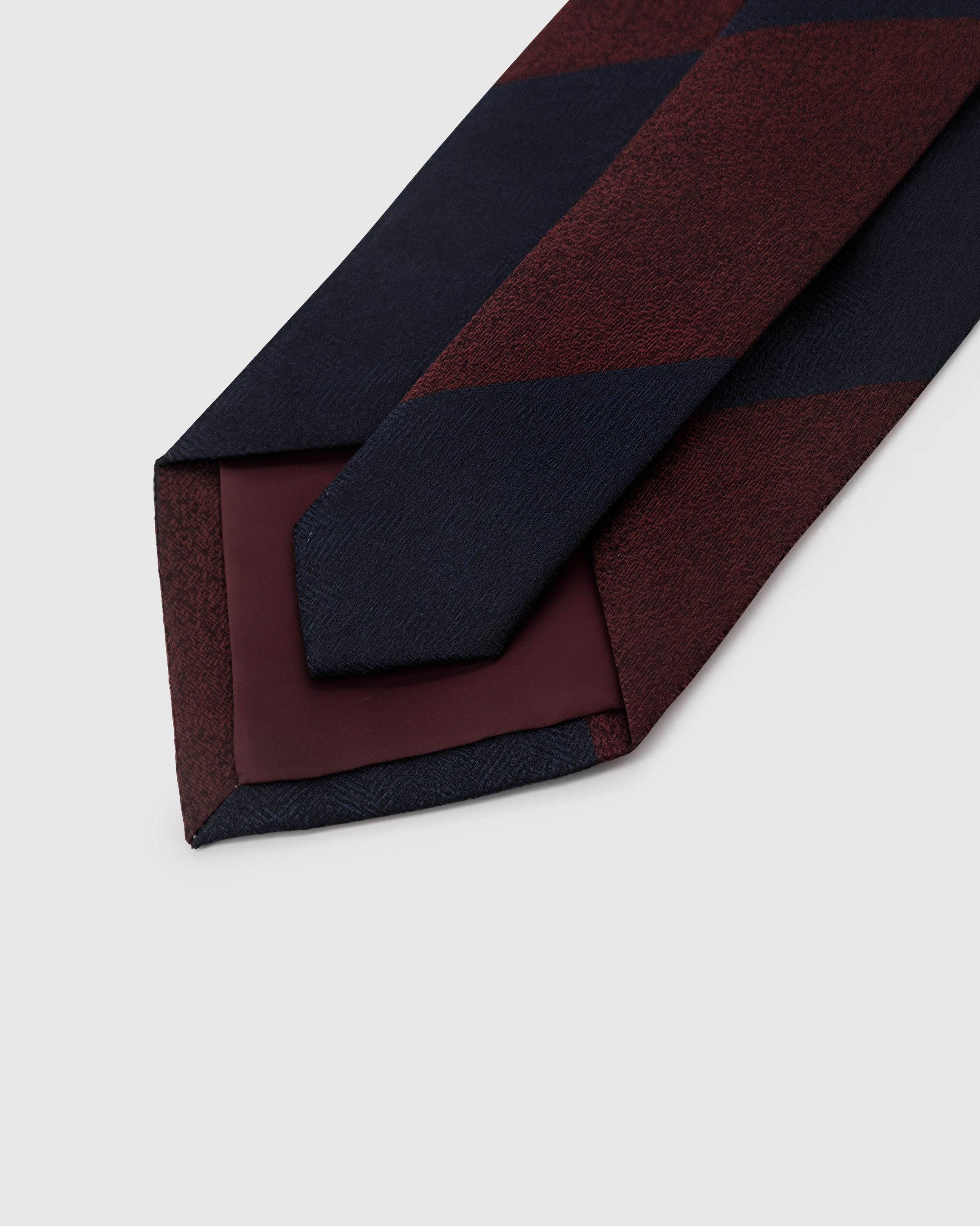 STICKYZOO Claret Regiment Tie construction with structured interlining and hand-finished interior, 145 x 8 cm