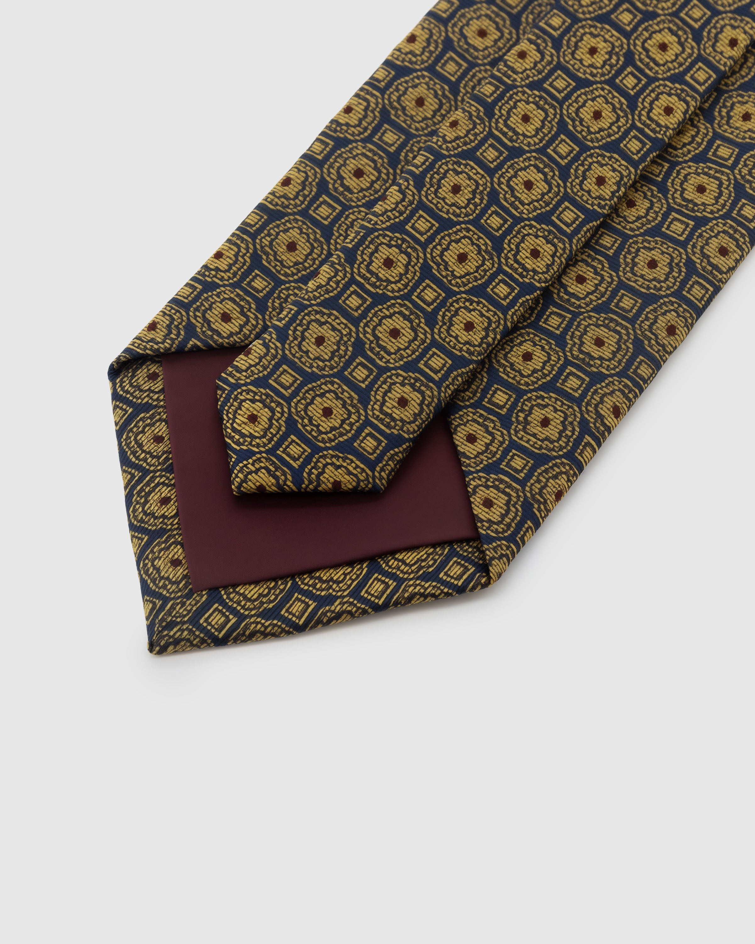 STICKYZOO Navy Foulard Tie showing 45° bias-cut Italian method with structured interlining, 145 x 8 cm