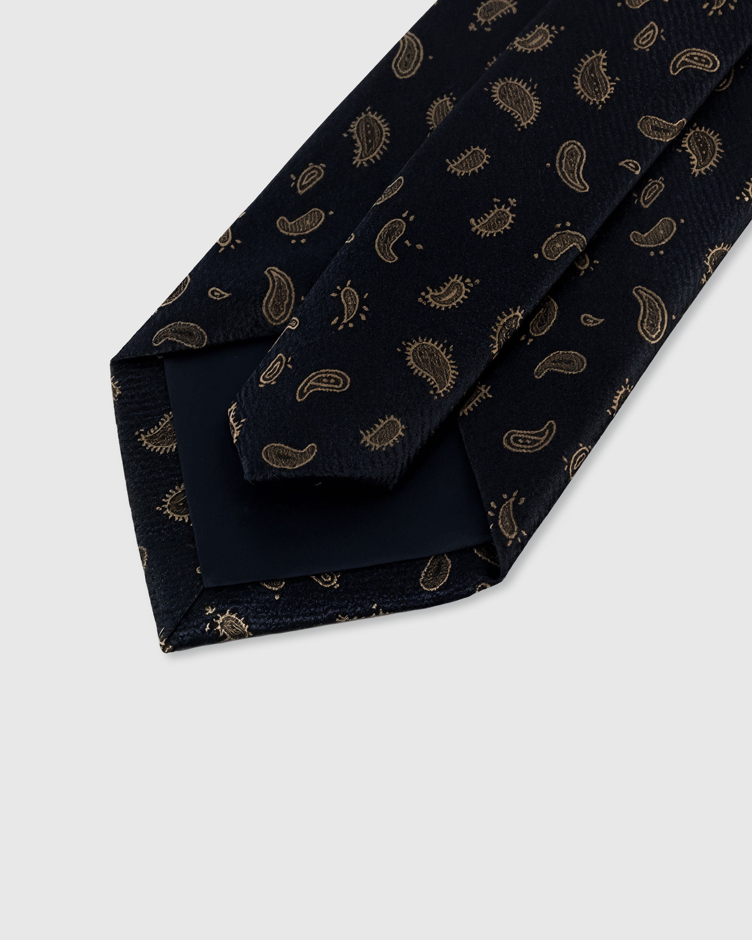 STICKYZOO NOIR SCATTERED PAISLEY TIE — 45° bias-cut Italian method, structured interlining, rated 4.9★