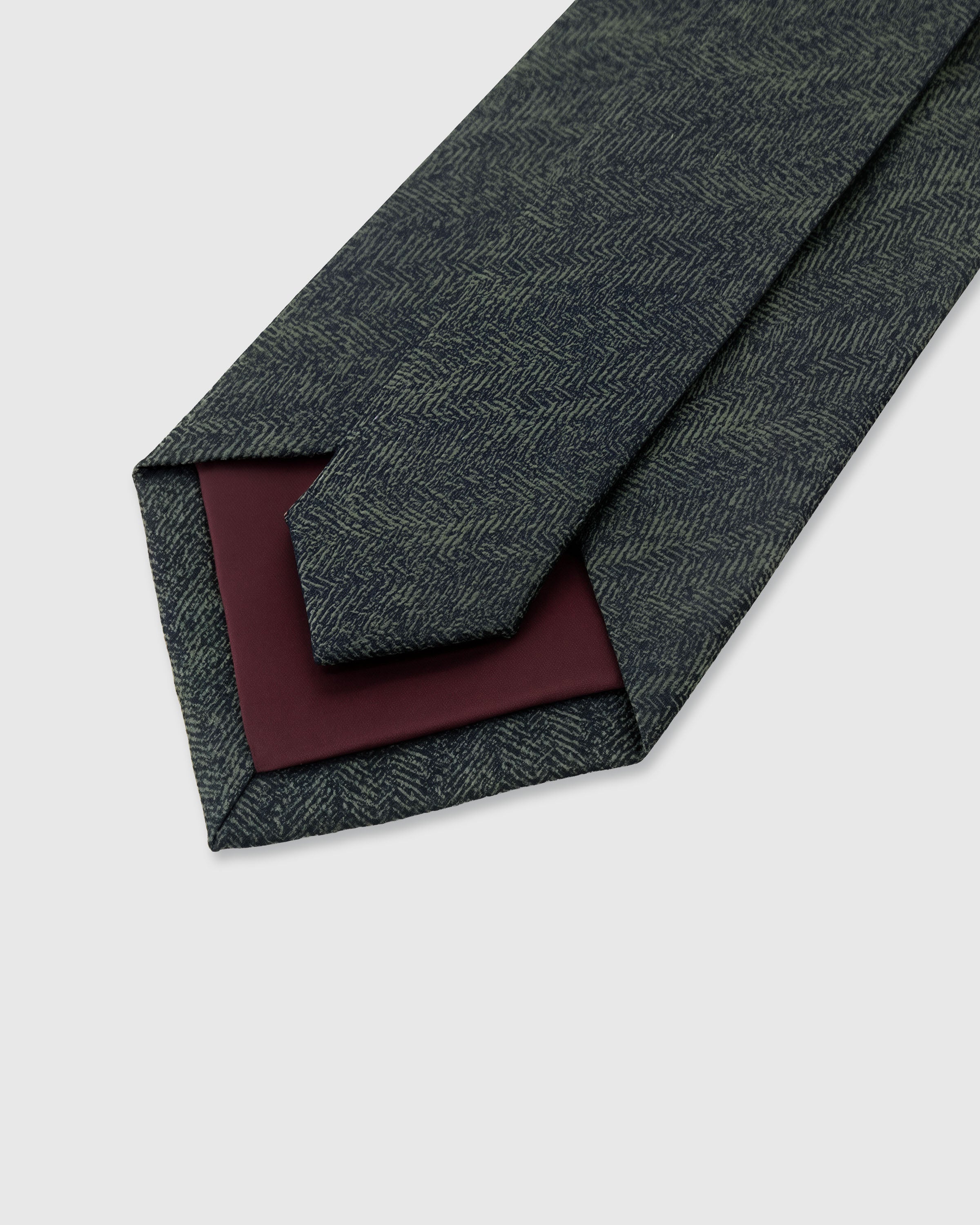 STICKYZOO Charcoal Herringbone Tie — 45° bias-cut Italian method, structured interlining, hand-finished interior