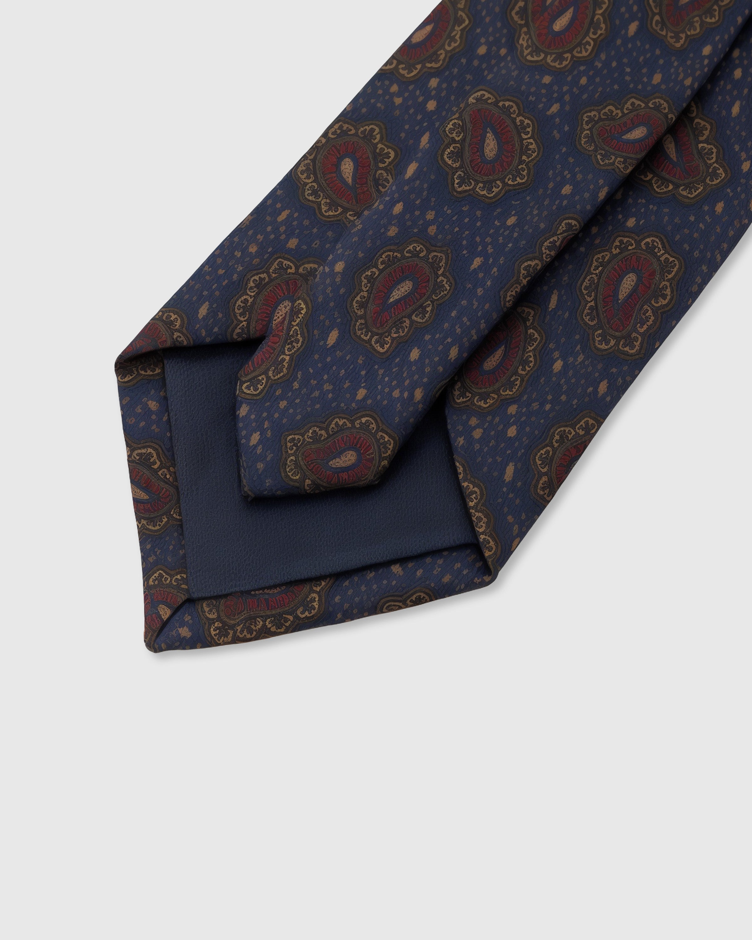 STICKYZOO Midnight Ornate Paisley Tie back detail showing structured interlining and hand-finished slip stitching, 145 × 8 cm