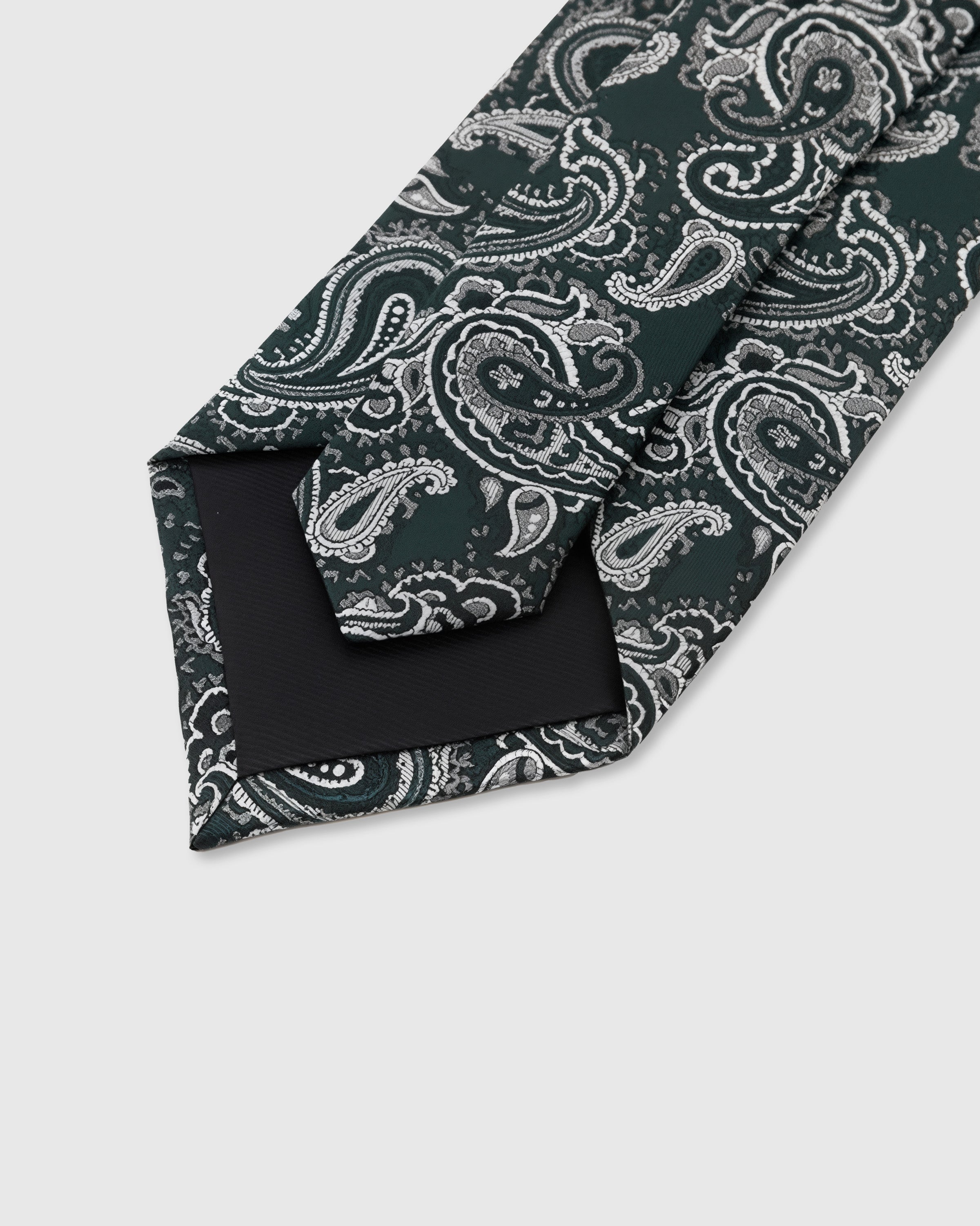 EVERGREEN PAISLEY TIE — Rated 4.9★ with 100,000+ sold, gift-ready STICKYZOO packaging, designed in Amsterdam