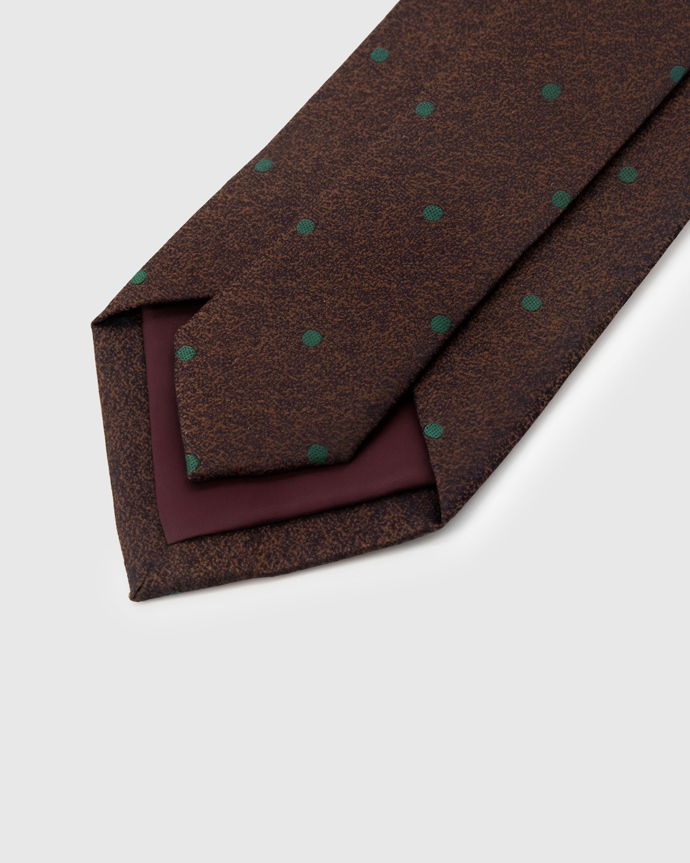 STICKYZOO Tobacco Emerald Dot Tie construction with 45° bias-cut Italian method and structured interlining, 145 x 8 cm