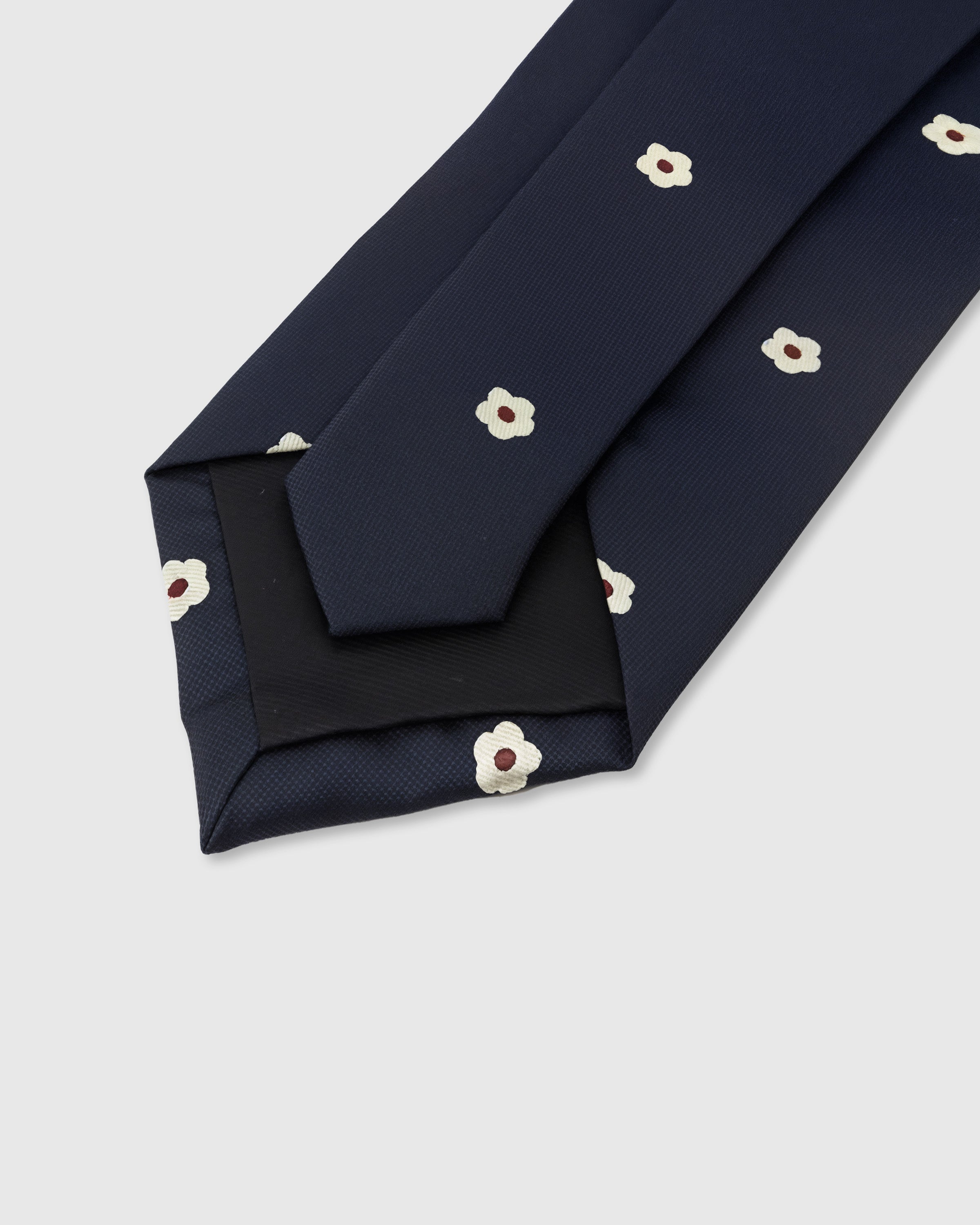 MIDNIGHT BLOSSOM TIE — Rated 4.9★ with 100,000+ sold, gift-ready STICKYZOO packaging, designed in Amsterdam