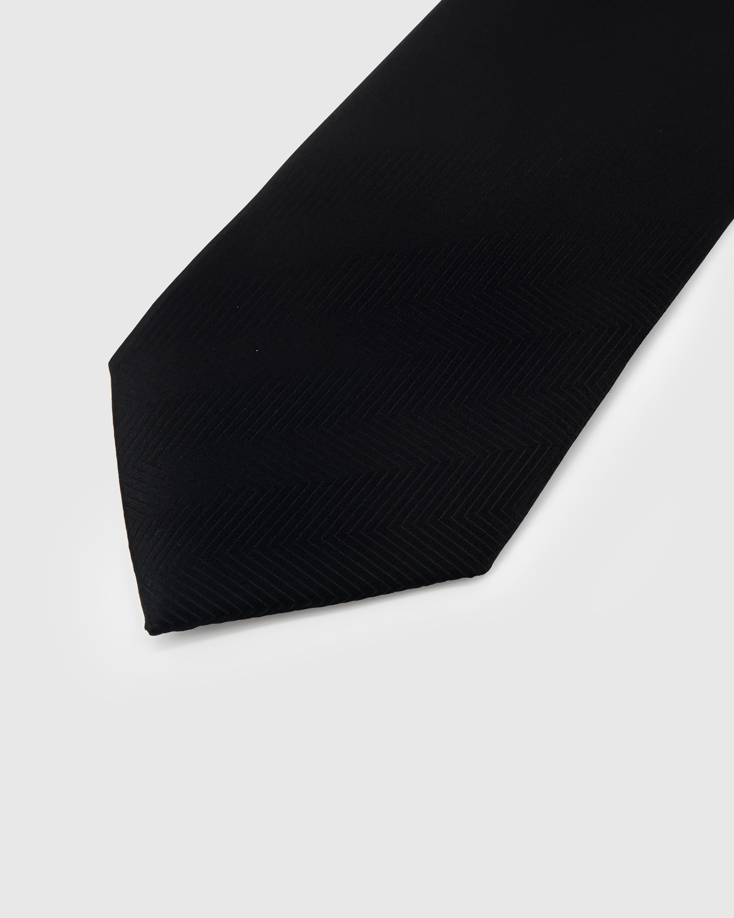 STICKYZOO Onyx Herringbone Tie with STICKYZOO premium gift-ready packaging, structured interlining, 145 x 8 cm