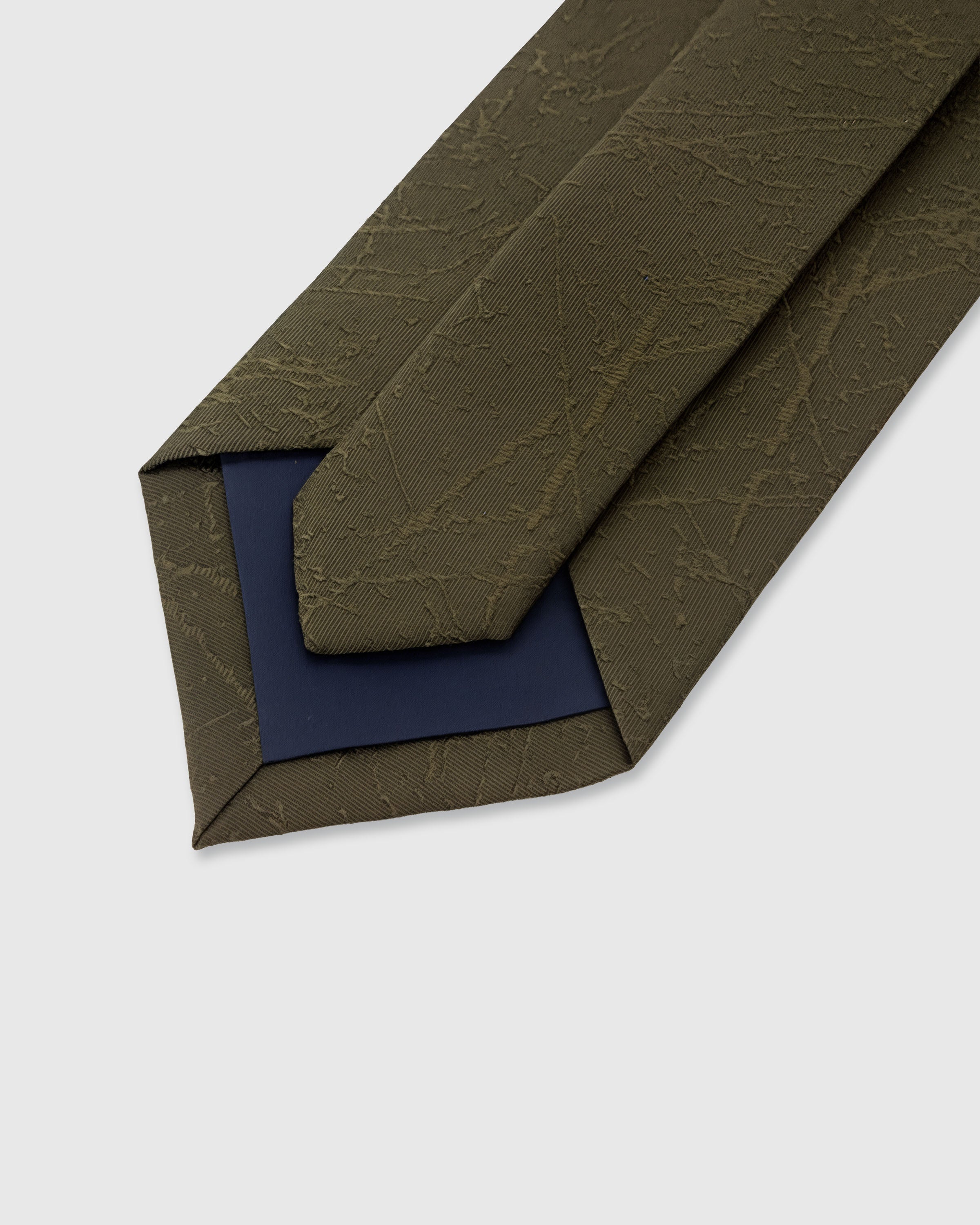 STICKYZOO Moss Crackle Tie — 45° bias-cut Italian method, structured interlining, hand-finished interior