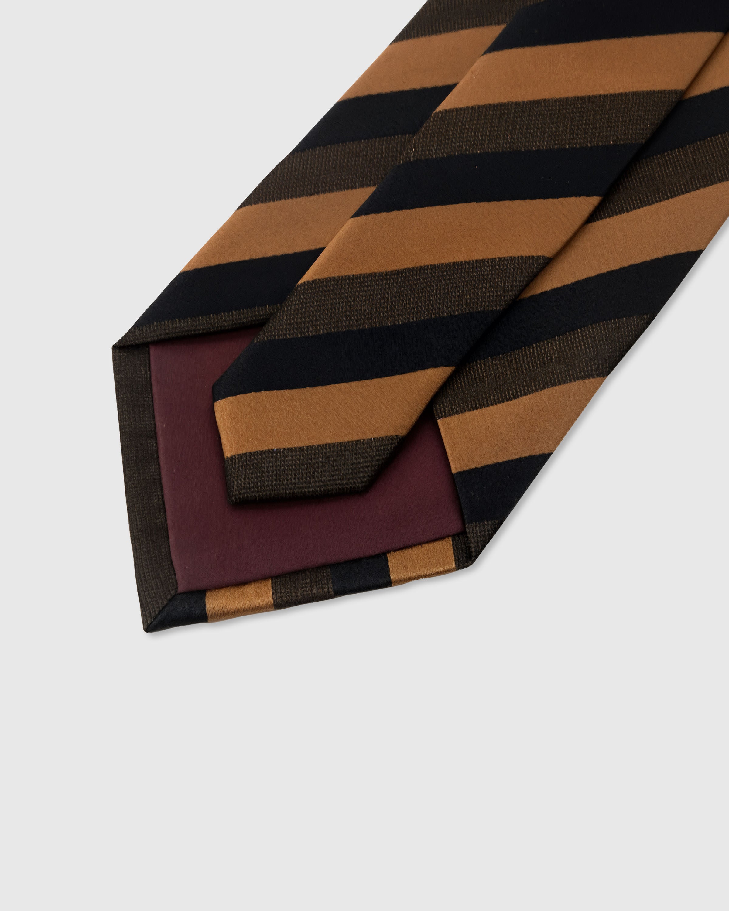 STICKYZOO Camel Block Tie construction detail showing structured interlining and hand-finished slip stitching, 145 x 8 cm