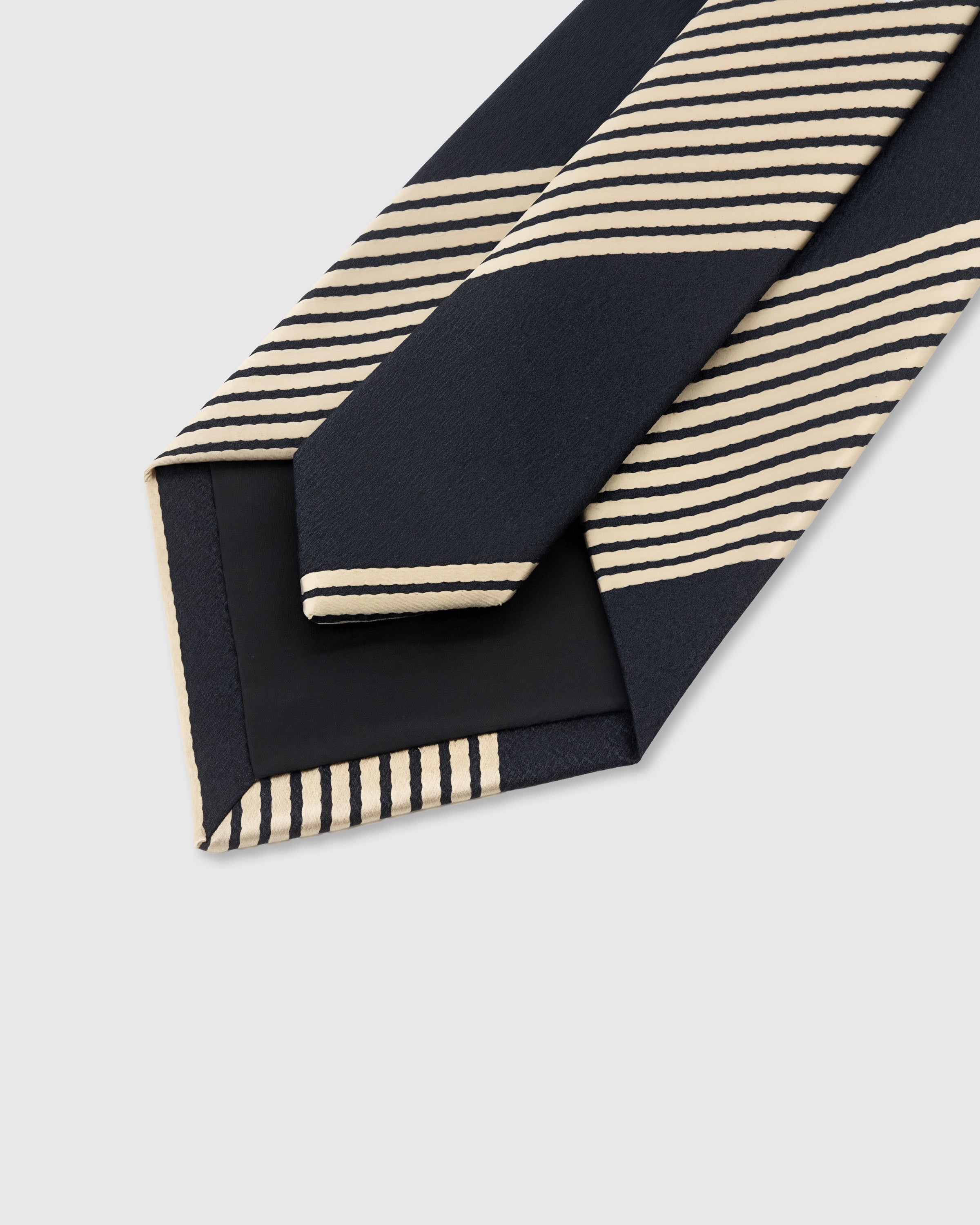 MIDNIGHT BLOCK STRIPE TIE — Rated 4.9★ with 100,000+ sold, gift-ready STICKYZOO packaging, designed in Amsterdam