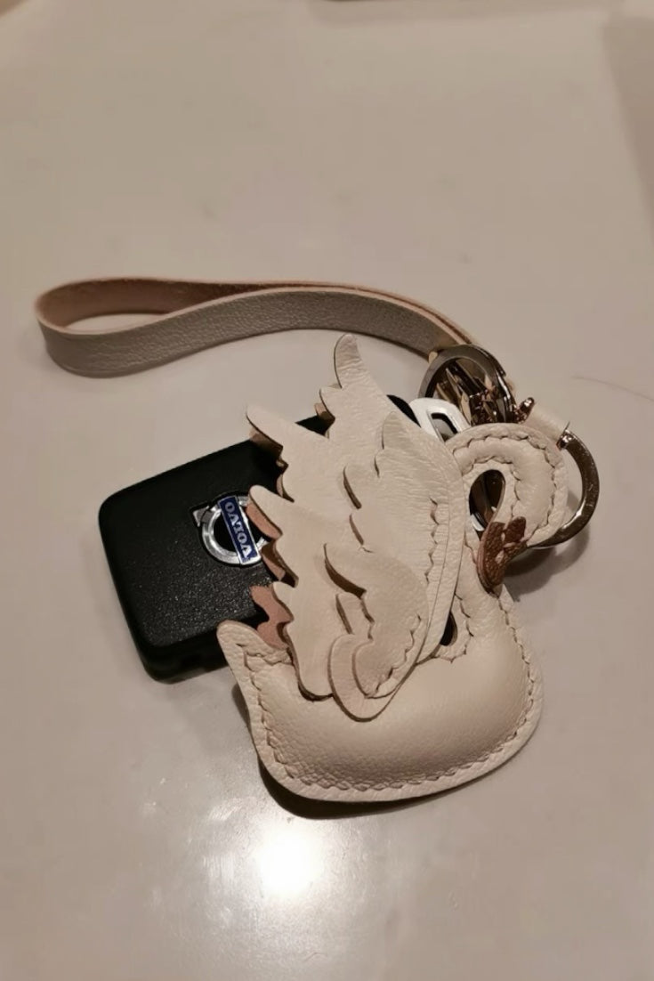 SWAN BAG CHARM