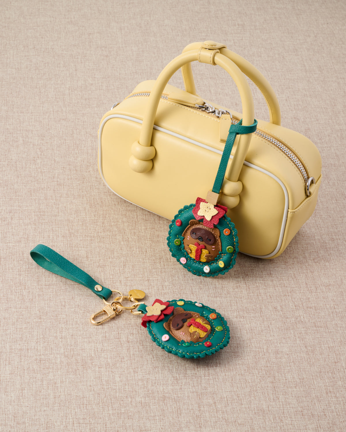 THE HOLIDAY BEAVER CHARM