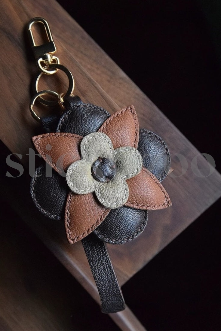 BLOOM CHARM