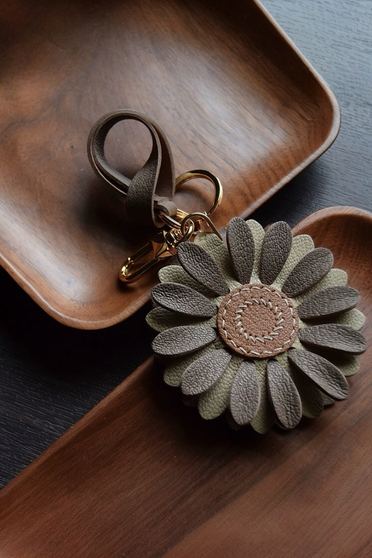 FLOWER BAG CHARM