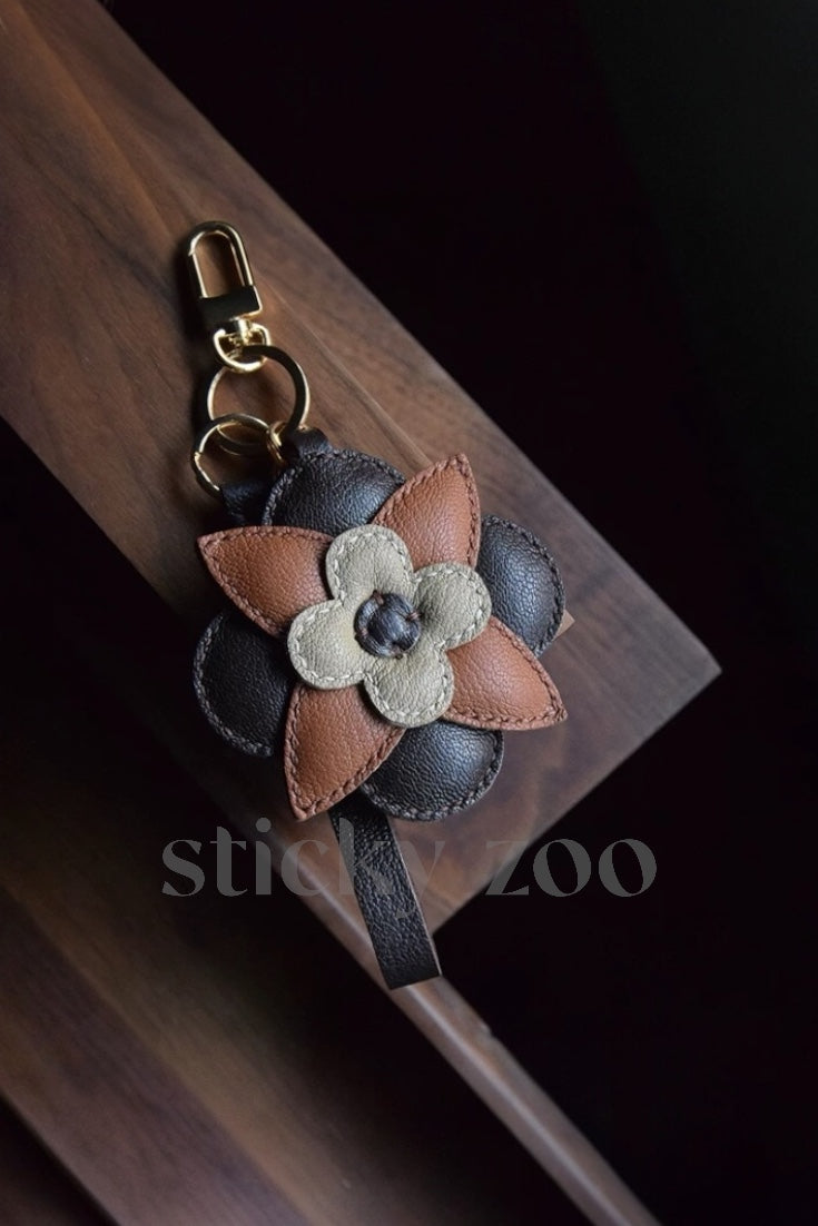BLOOM CHARM