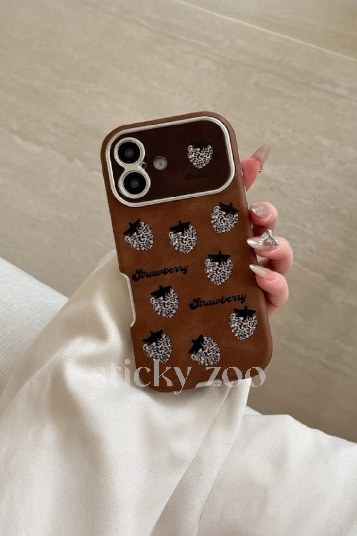 STRAWBERRY CASE