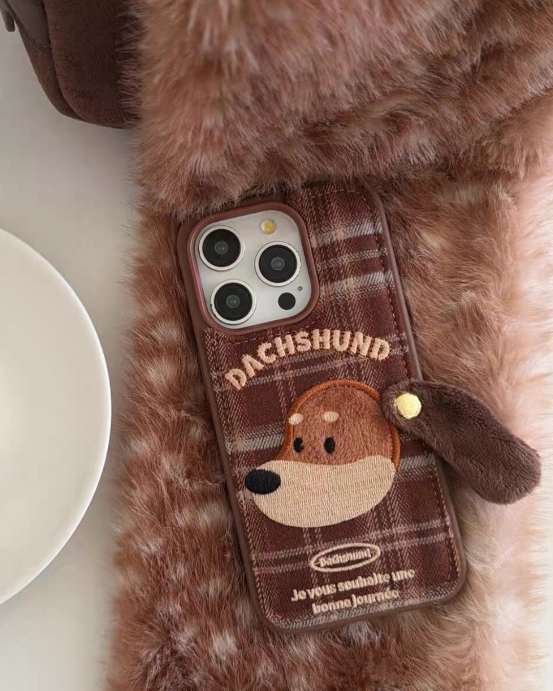 DACHSHUND STRAP PHONE CASE