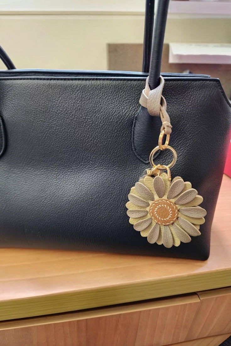 FLOWER BAG CHARM