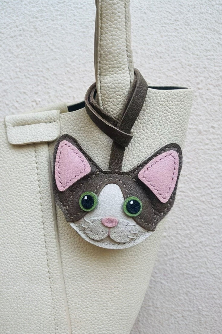 DEVON REX CHARM