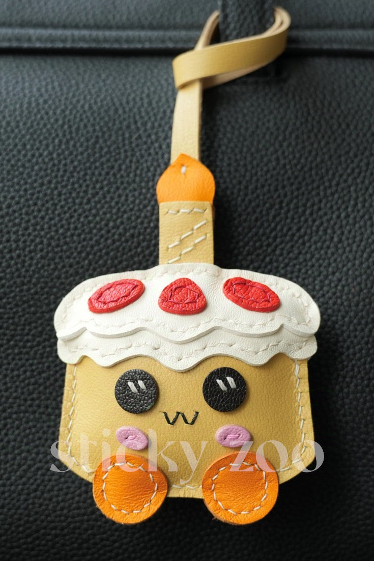 CAKE CHARM
