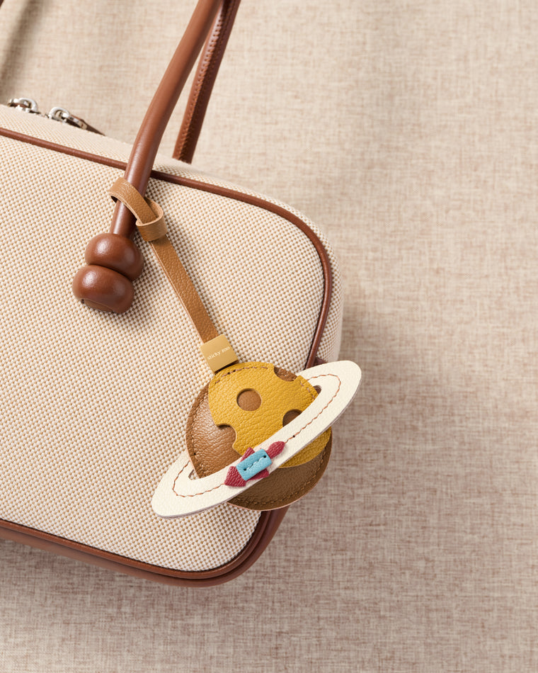 CIONDOLO GATTO TIGRATO ARGENTO