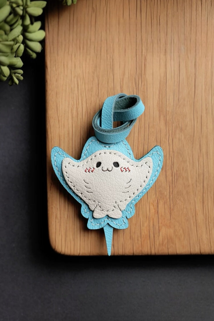 MANTA RAYS BAG CHARM