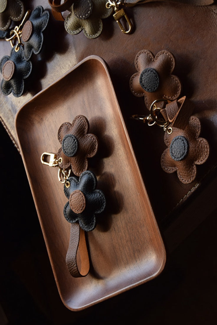 FLOWERS CHARM