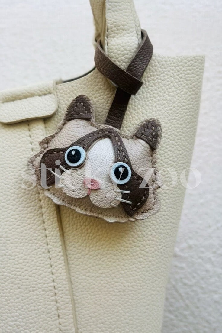 RAGDOLL FACE CHARM