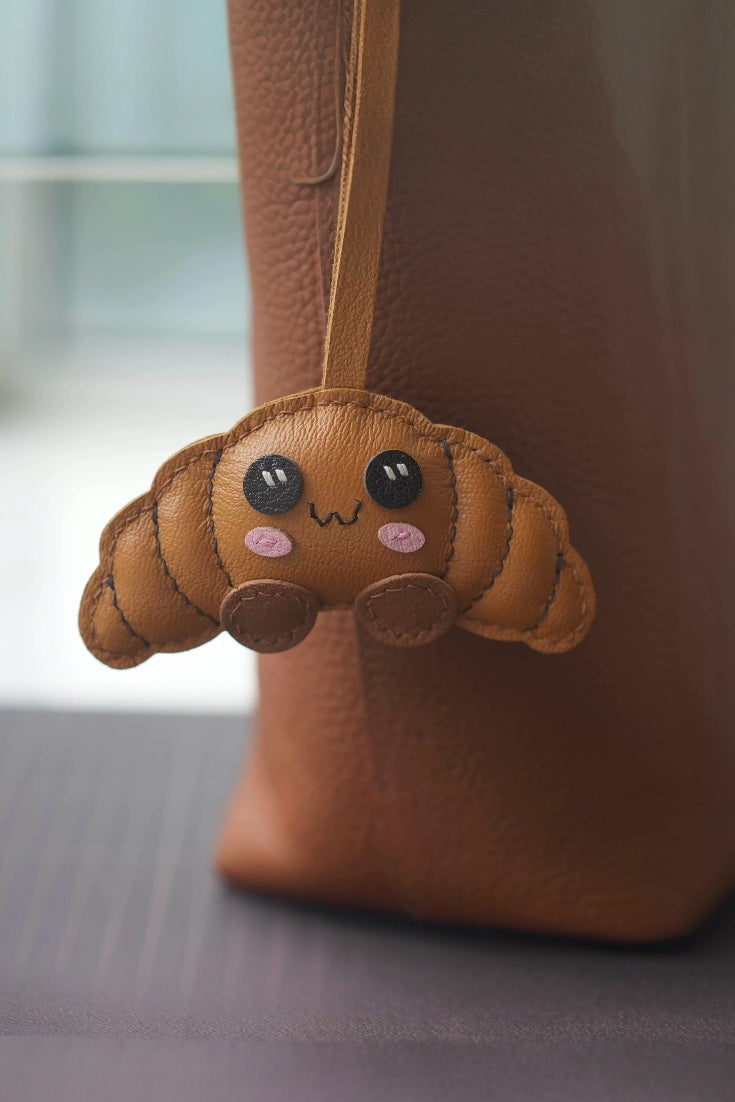 CROISSANT CHARM