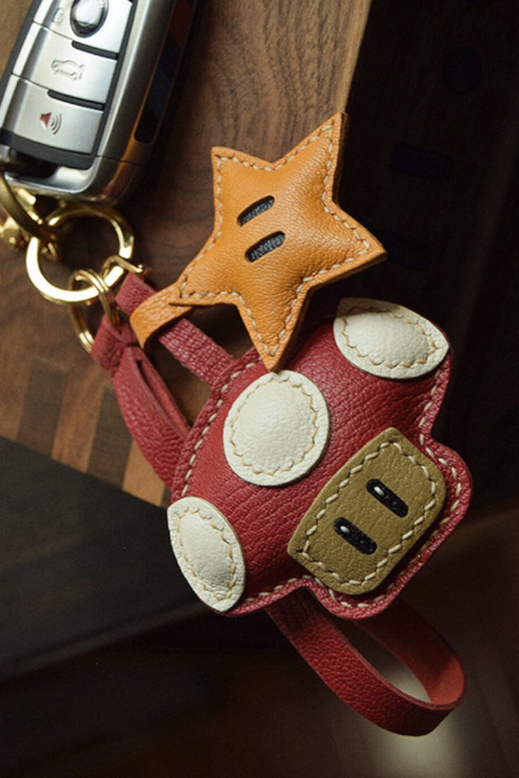 MUSHROOM CHARM