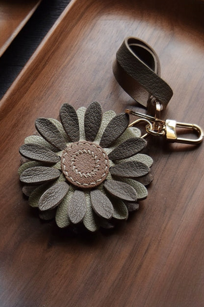 FLOWER BAG CHARM