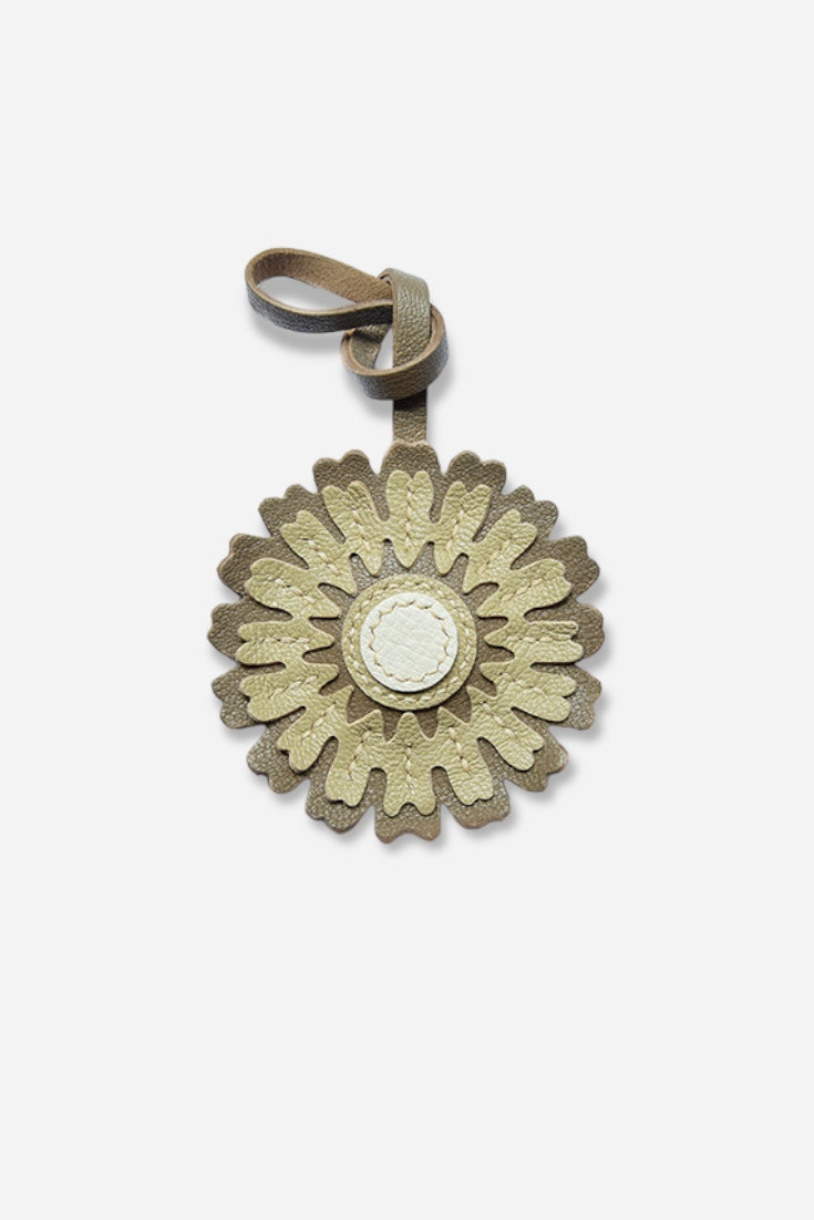 FLOWER CHARM