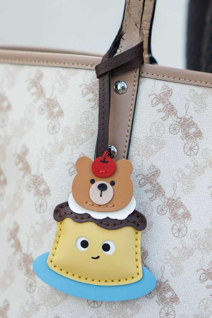 BEAR PUDDING CHARM