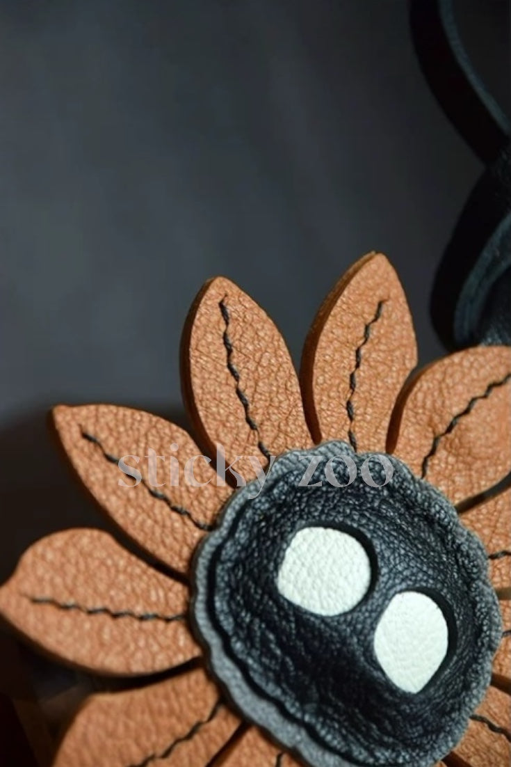 FLOWER CHARM