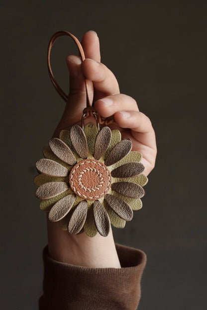 FLOWER BAG CHARM