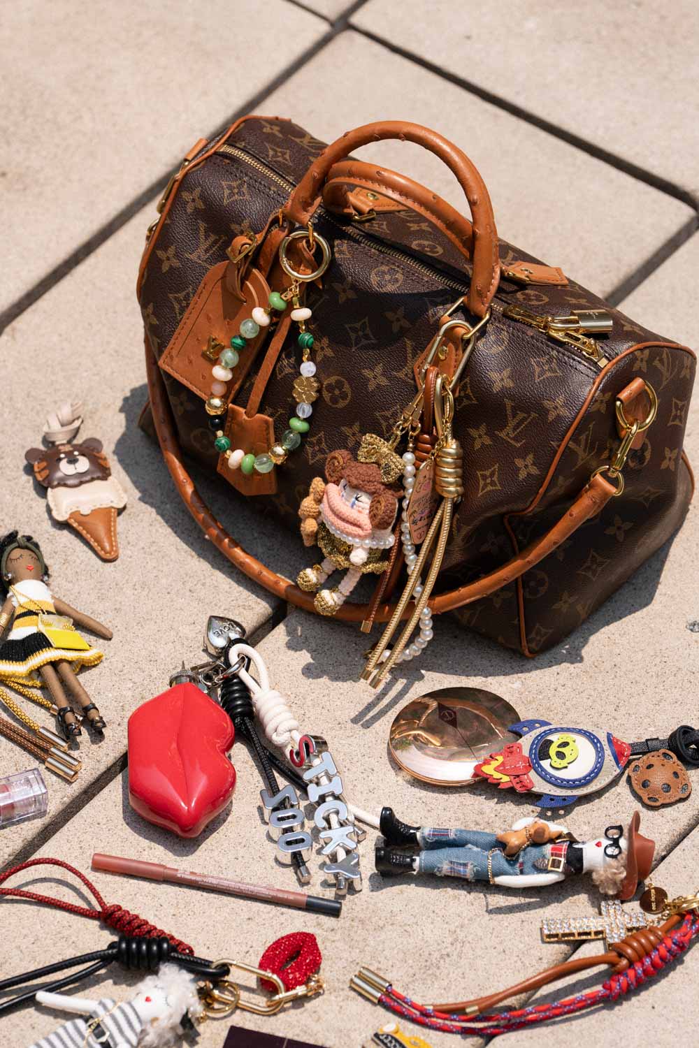 STICKY ZOO® – Crayon Shin-Chan Leather Bag Charm & Keychain