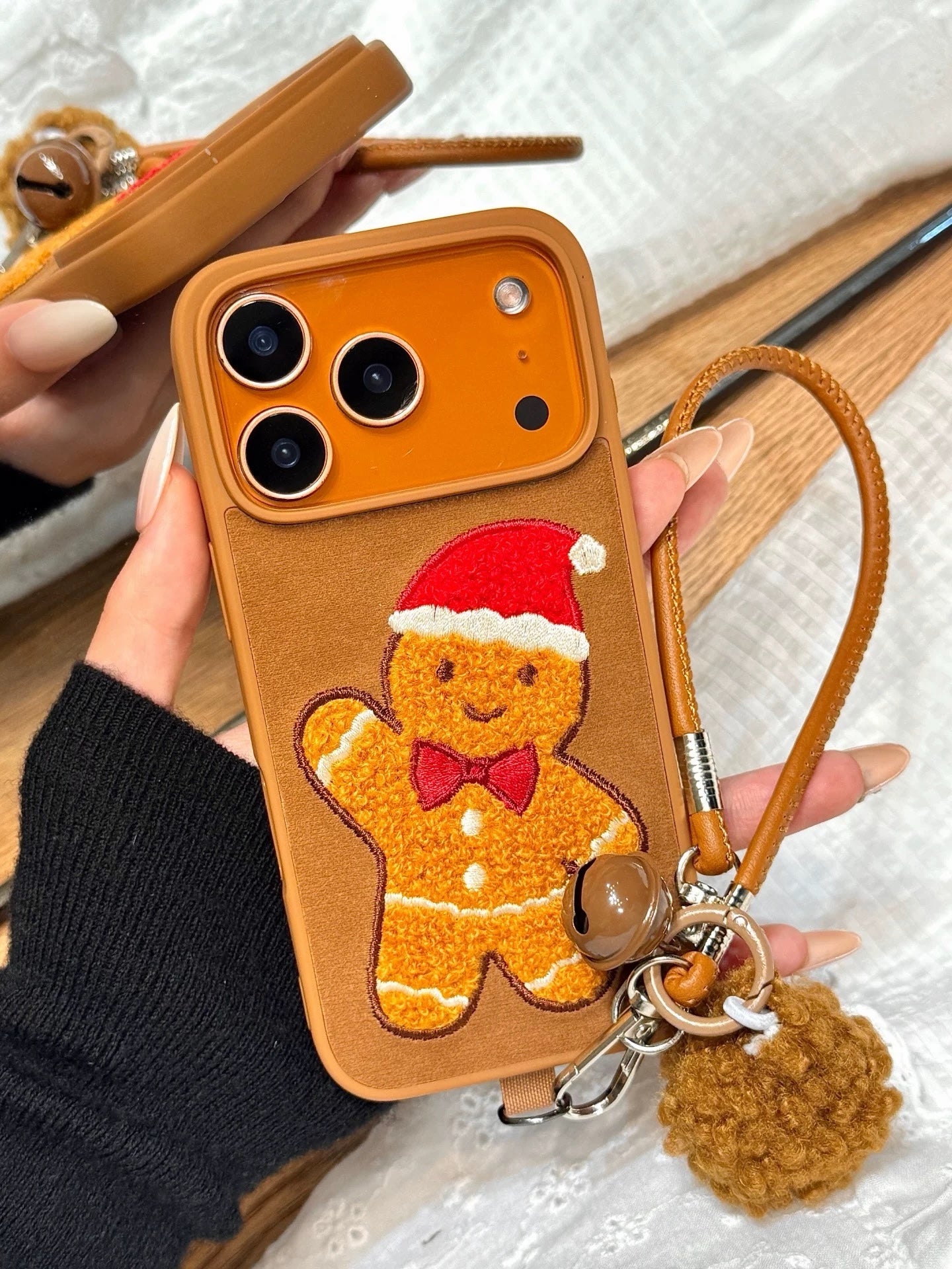 GINGERBRAD CASE
