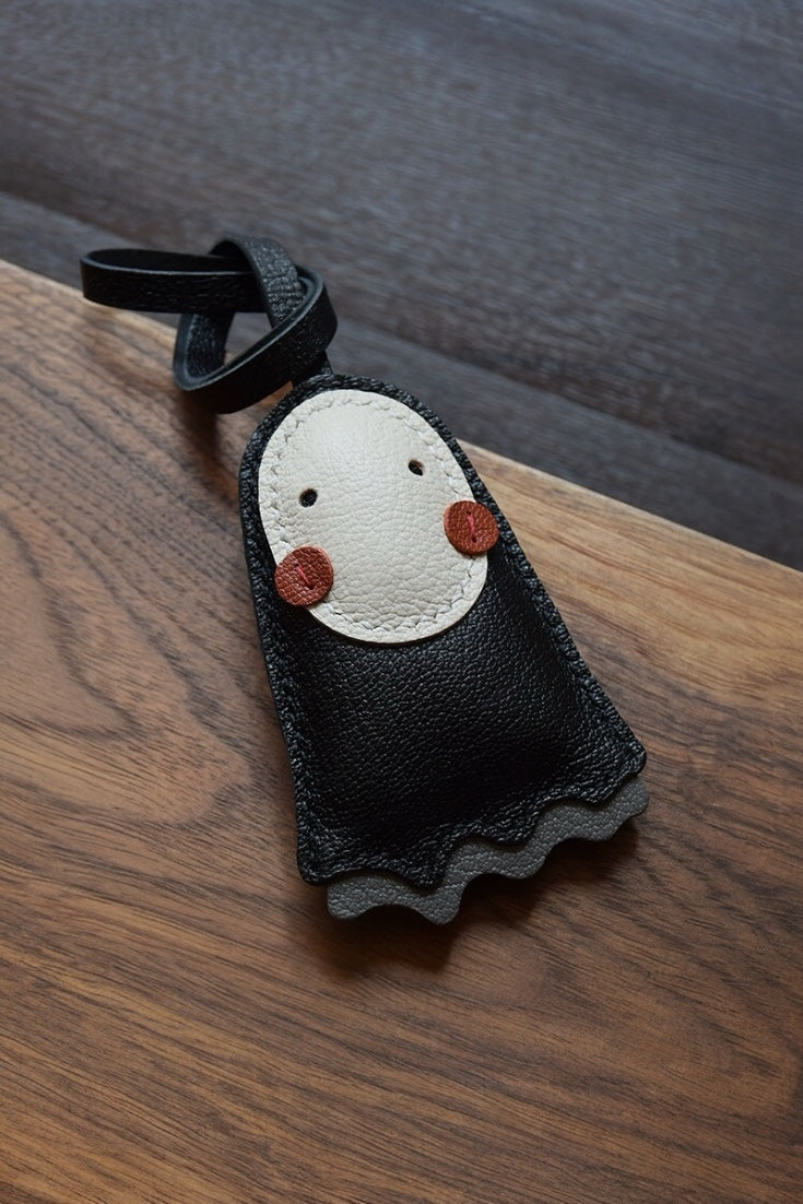 NO FACE CHARM