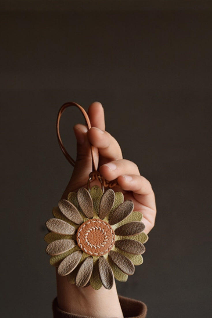 FLOWER BAG CHARM