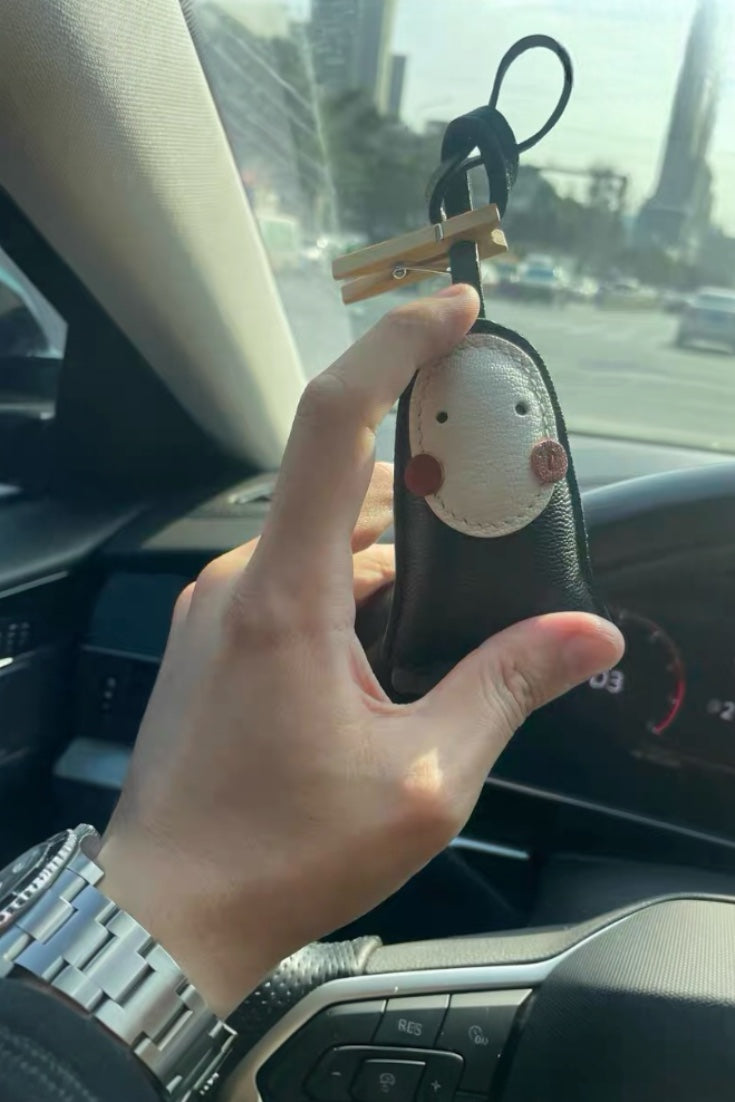 NO FACE CHARM