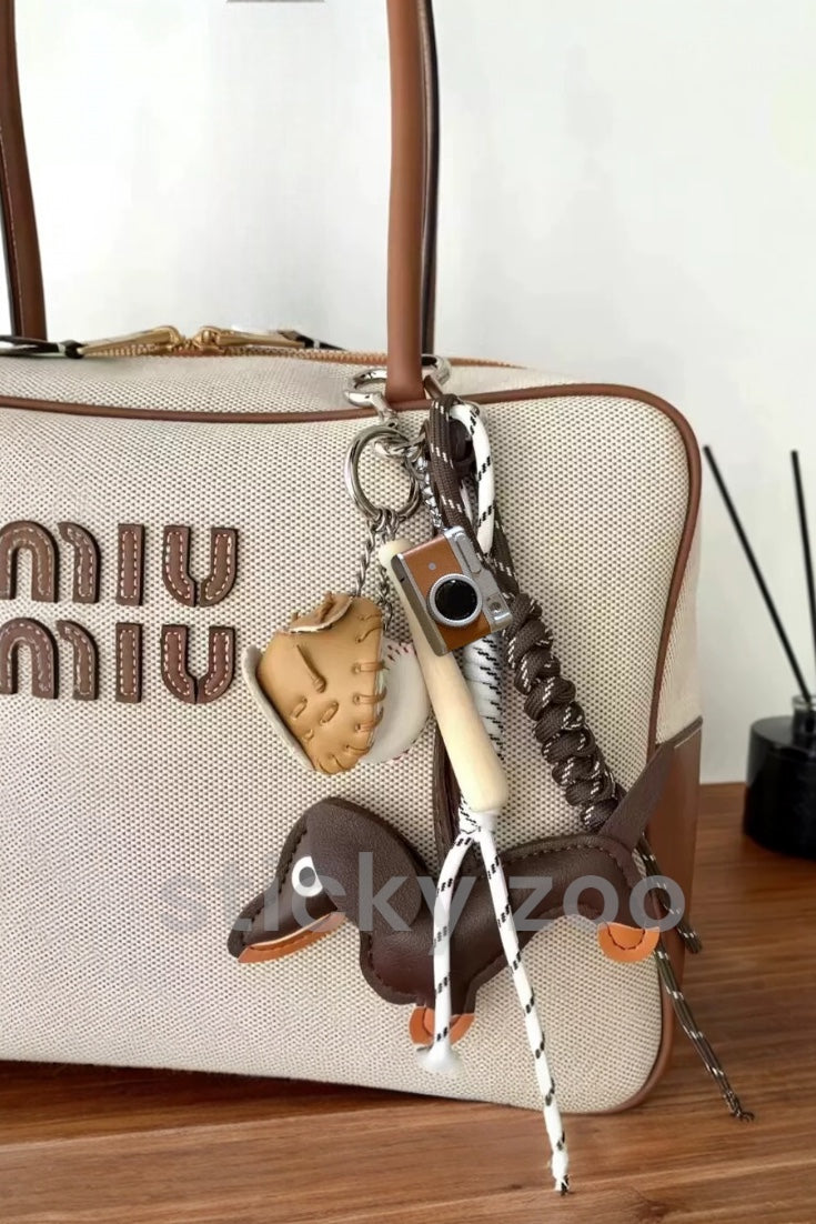 DACHSHUND CAMERA CHARM