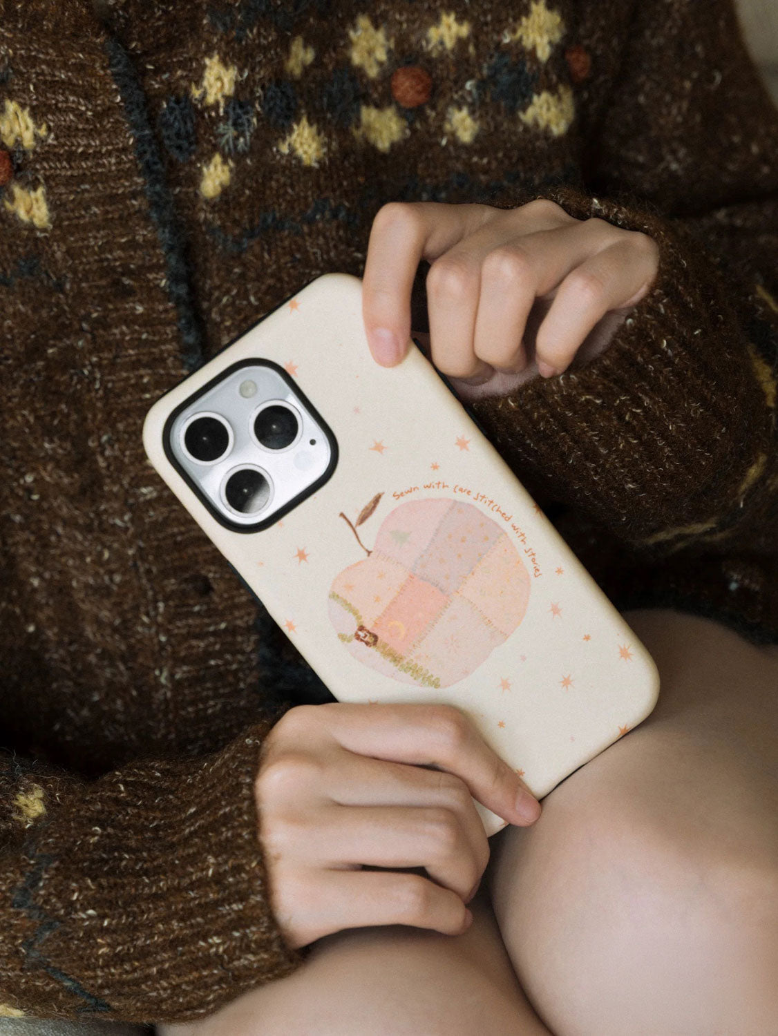 STARRY STORY CIRCLE PHONE CASE