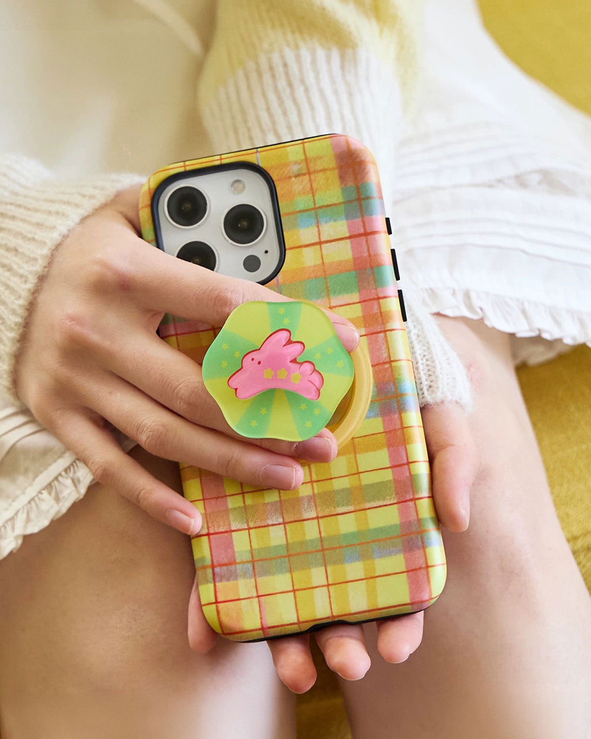 SAMPUL TELEFON ARNAB KOTAK-KOTAK