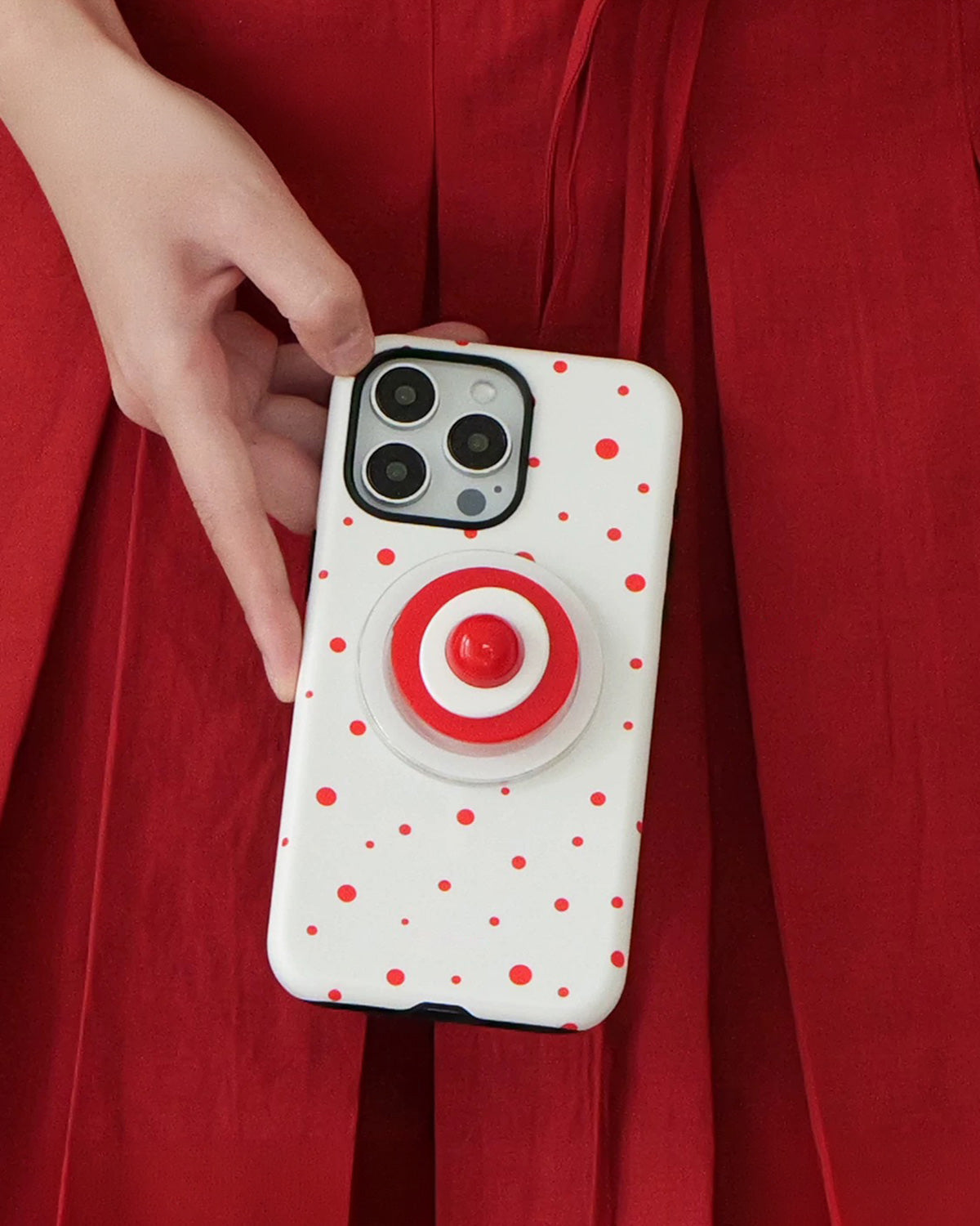 빨간색 칠한 활 모양 전화기 케이스