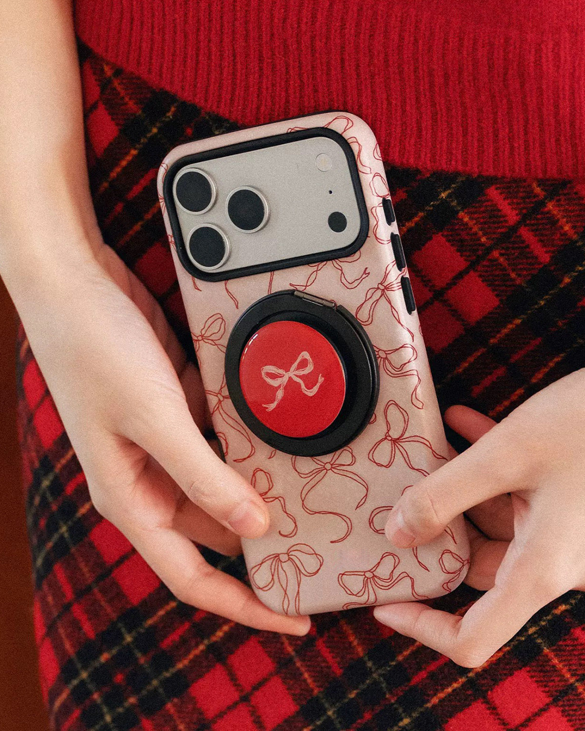 RODE GESCHILDERDE BOOG TELEFOONHOESJE