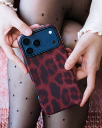 SAMPUL TELEFON BUSUR BERWARNA MERAH