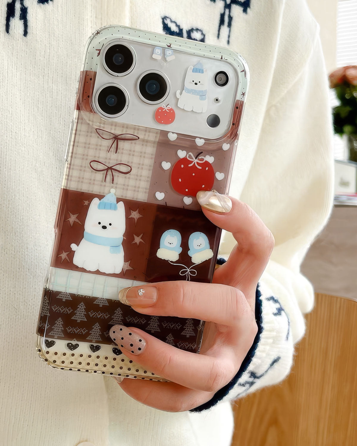 COZY WINTER PATCH PHONE CASE