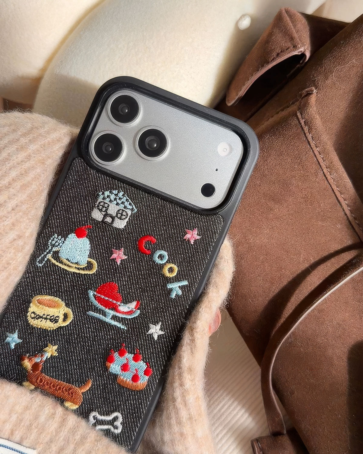 COOKIE CLUB PHONE CASE